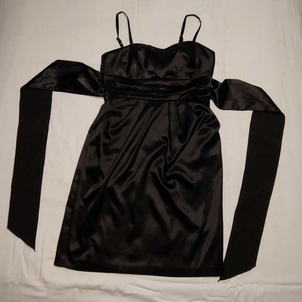 Amy Wear size 9 womens black dress with pockets!